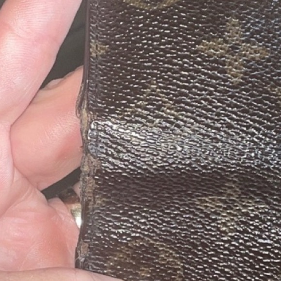 Louis Vuitton Monogram wallet with unbranded Gold Chain - Picture 14 of 14